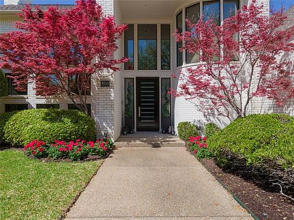 3rd image of 4615 Briar Oaks Cir