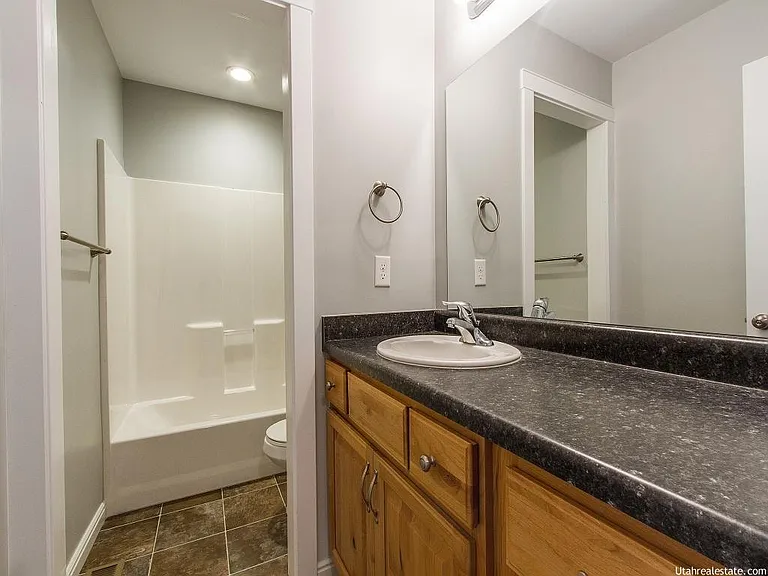 363 E Harrison Ave — Photo 18