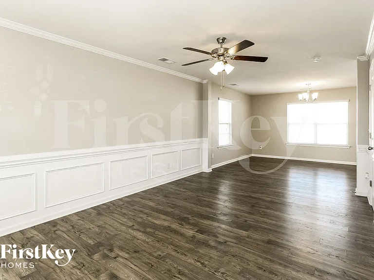 9825 Pollie Little Ln — Photo 3