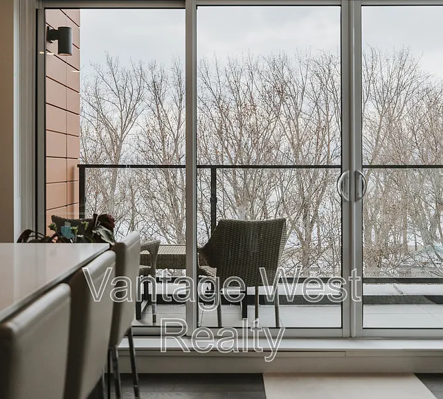 3389 Lakeshore Rd #516 — Photo 12