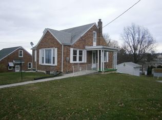 201 School St, York, PA 17402