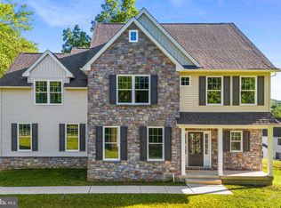 17 Spring Valley Rd, Malvern, PA 19355