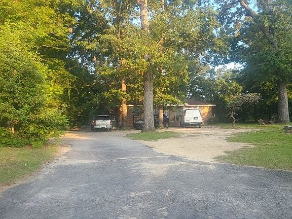2nd image of 1127 Hazelwood Rd