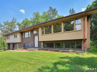 329 Kennedy Rd, Manchester, CT 06042