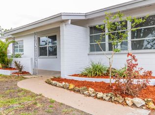 907 Arthur Ave, Lehigh Acres, FL 33936