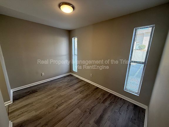 3rd image of 2425 Tantelon Pl