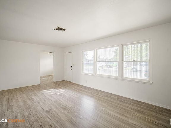 3rd image of 619 Palo Verde St