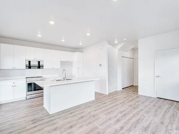 91-4098 Hikuono St #14, Kapolei, HI 96707