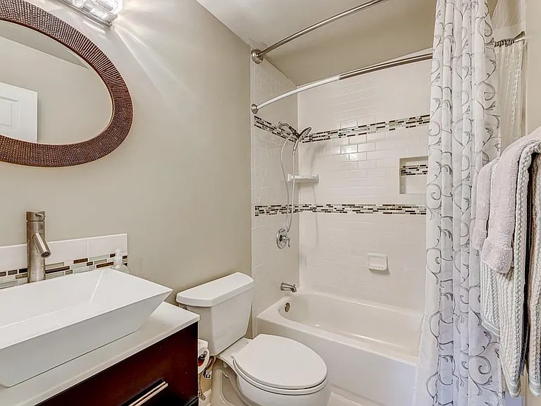 1185 Lake Colony Dr — Photo 36