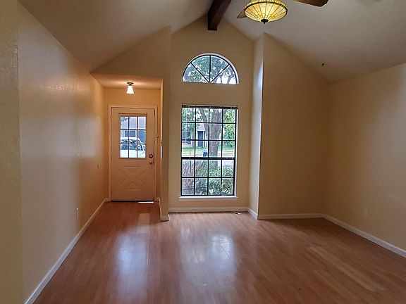 2nd image of 1229 Orchard Park Cir