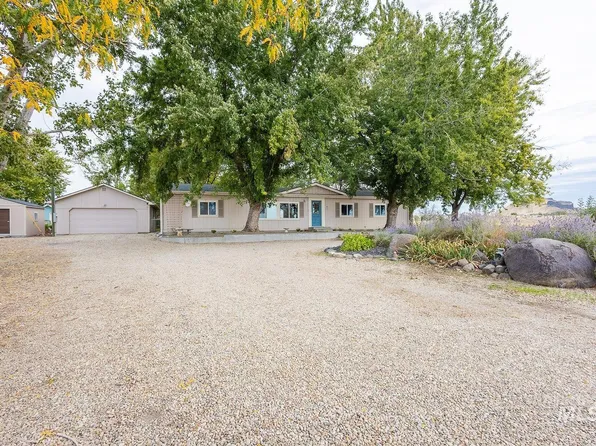 8262 Snake Ln, Caldwell, ID 83607