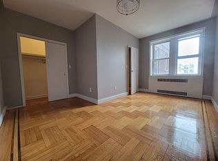 246 E 8th St #6, Brooklyn, NY 11218