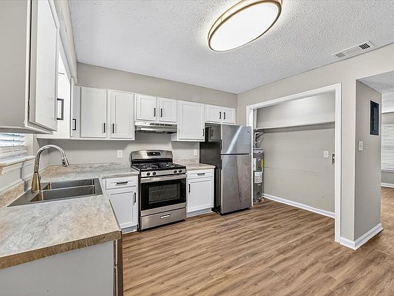 5th image of 112 Denmark St #121