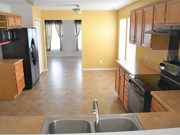 5th image of 505 Walnut Crossing Dr
