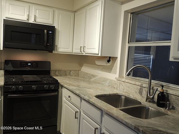 5th image of 1312 Huntington Ln
