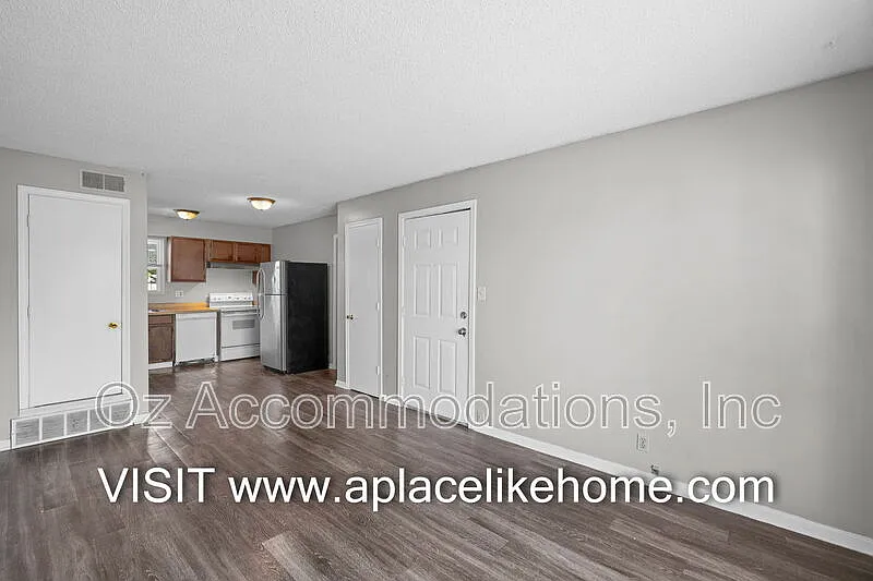 2 bed, 1.0 bath, 750 sqft, $795 — Photo 4