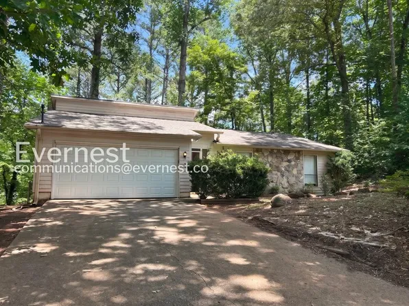 1515 Captain Thomas Ct, Marietta, GA 30066