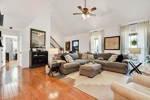 1st image of 310 Silver Springs Trl NW