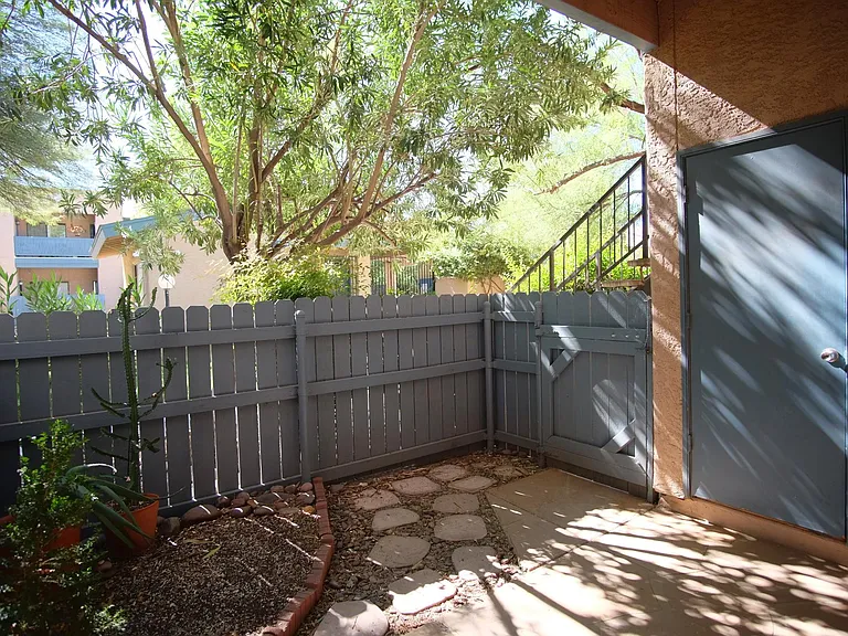 8080 E Speedway Blvd #409 — Photo 4