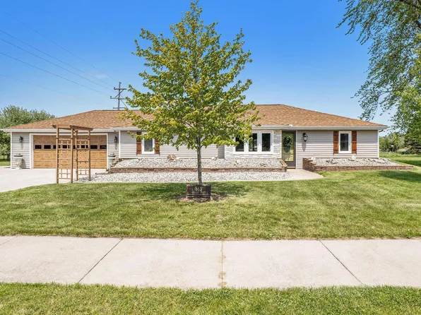 663 Orchard St, Standish, MI 48658