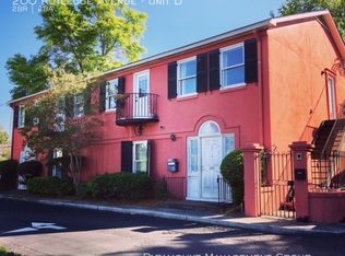 200 Rutledge Ave APT D, Charleston, SC 29403