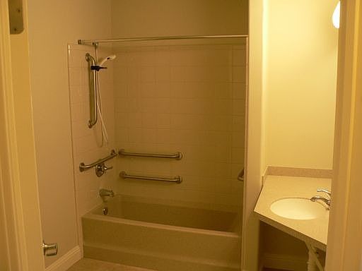 3rd image of 2808 Norcade Cir APT 1