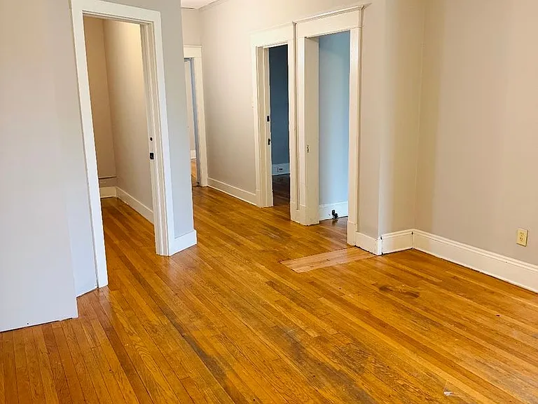 569 Washington Ave — Photo 9