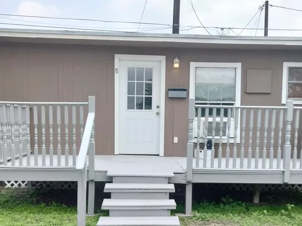 1012 E Johnston Ave #8, Kingsville, TX 78363