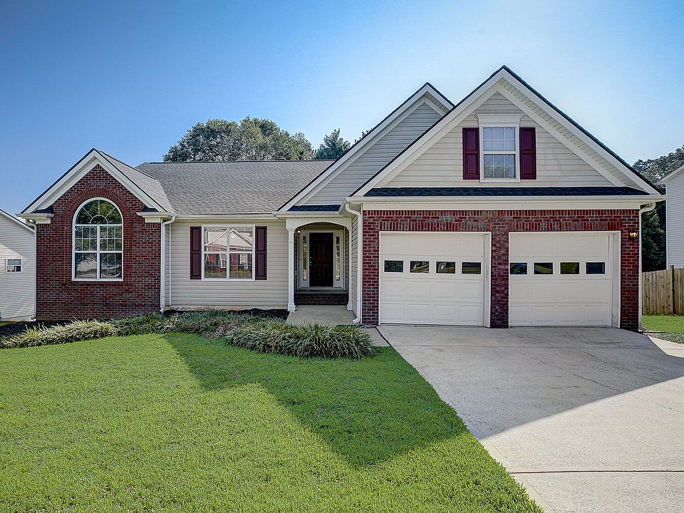 1st image of 611 Fairmont Park Dr