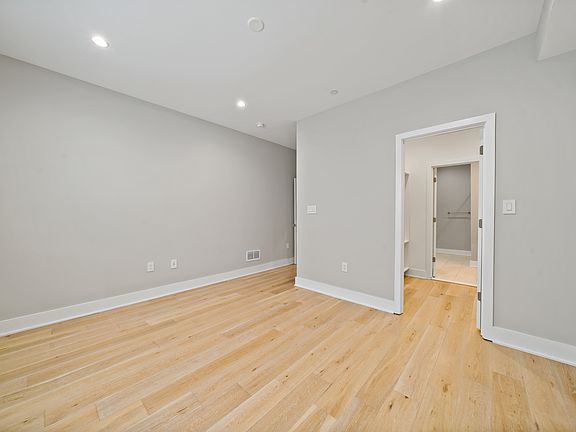 5th image of 1335 S 23rd St #1