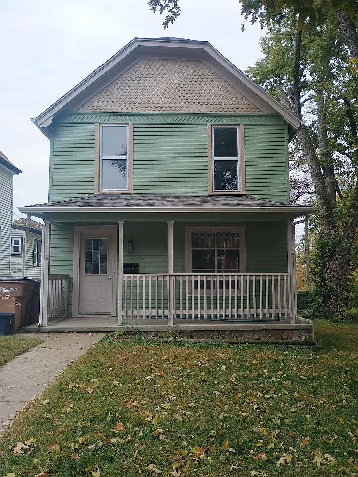 3 bed, 1400 sqft, $1,400 — Photo 1