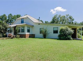 32069 Strawberry Ln, Hammond, LA 70403