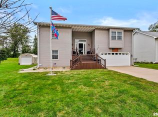 513 2nd Ave W, Andalusia, IL