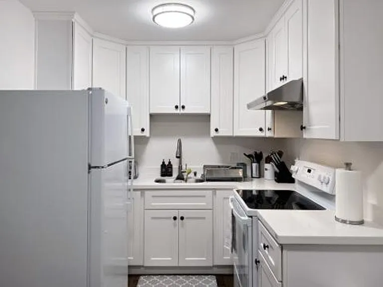 2120 Roosevelt Ave #3 — Photo 15