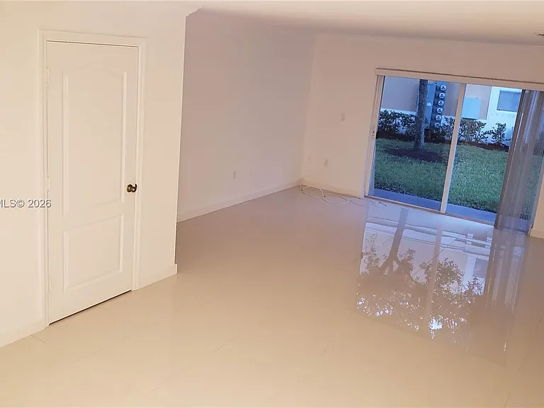 3017 SW 129th Ave #123 — Photo 5
