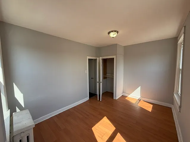 2040 Pratt St — Photo 5