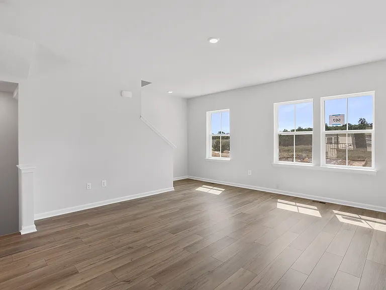 125 Brashear Ct — Photo 4