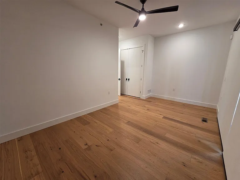 1640 Bagley St #13 — Photo 18