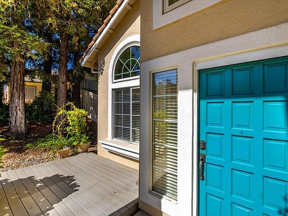 5th image of 575 Crownpointe Circle