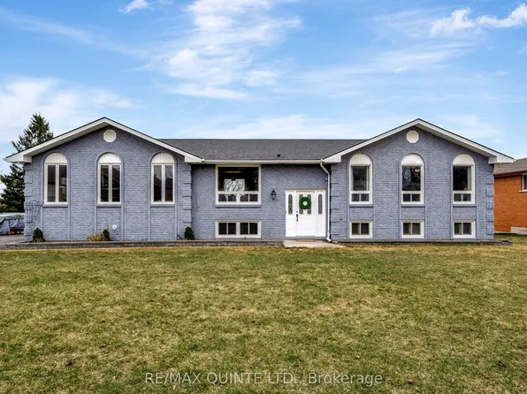 94 Cloverleaf Dr, Belleville, ON K8N 4Z5