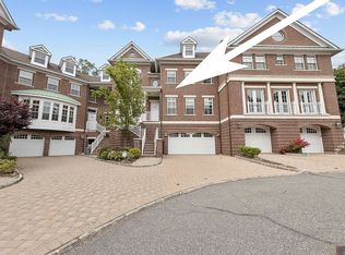 308 Heights Ln, Tenafly, NJ 07670