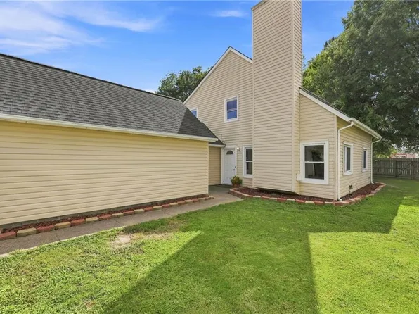 1517 Newport Cir, Virginia Beach, VA 23453