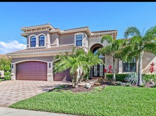2732 Crystal Way, Naples, FL 34119