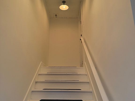 5th image of 332 W 8th St