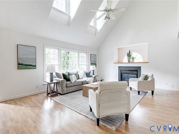 5th image of 10107 Grovecrest Ct