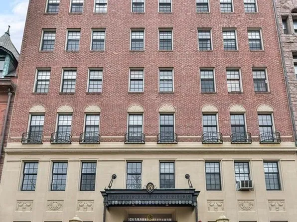 180 Commonwealth Ave APT B, Boston, MA 02116