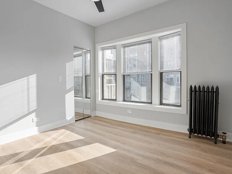 6929 N Lakewood Ave — Photo 19