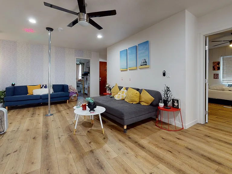 6269 Mary Lane Dr — Photo 3