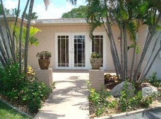 970 Lyons Park Dr, Pompano Beach, FL 33060