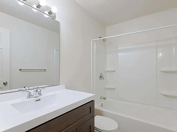 5th image of 1235 N 26th St #1237